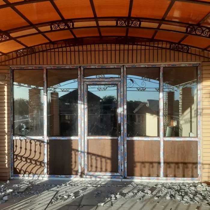 Пластиковые окна, двери, перегородки, москитка сетки.