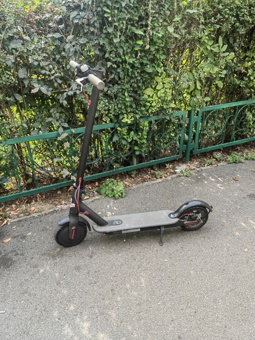 Trotineta electrica Xiaomi M365