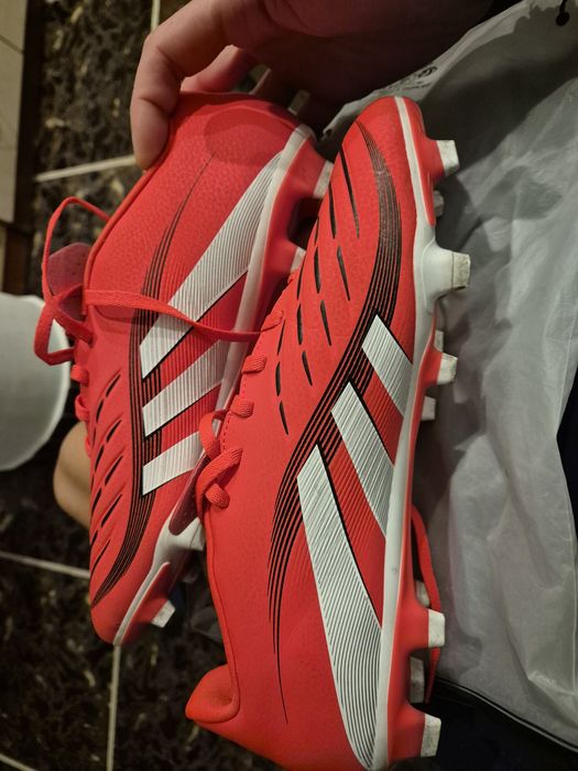 Vand/Schimb ghete fotbal Adidas