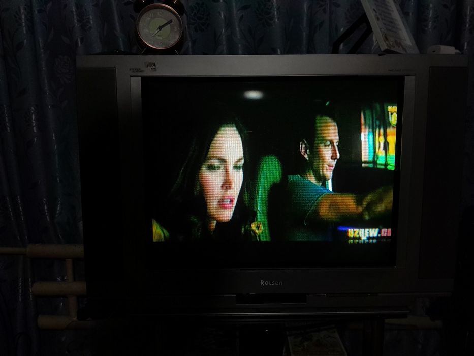 Televizor sotiladi SROCHNA!