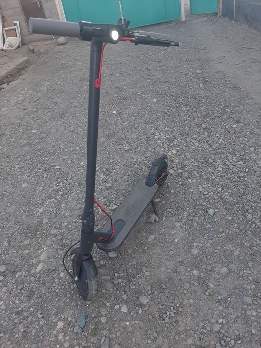 Продам электросамокат