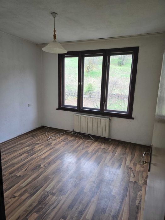 ДОГОВАРЯНЕ / Продавам - 120 КВ.М / Многостаен апартамент във гр.Чепеларе !!!