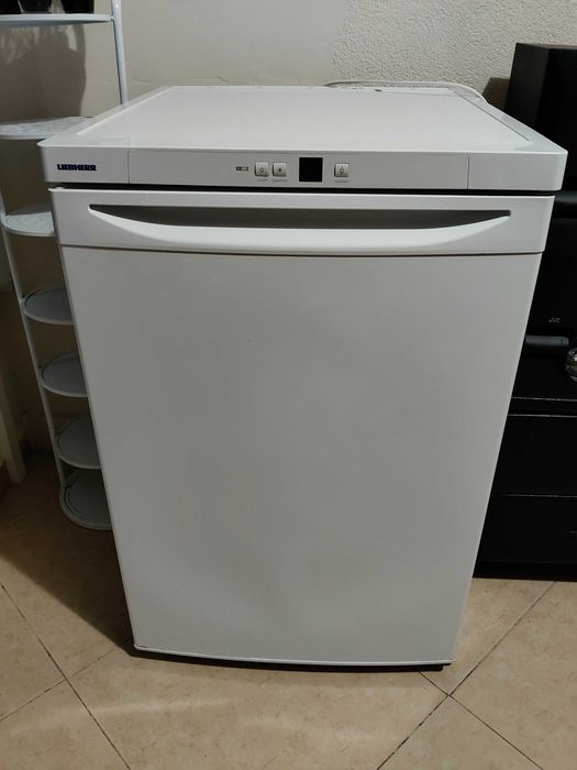 Малък фризер Liebherr G 1213 SmartFrost, 100 литра