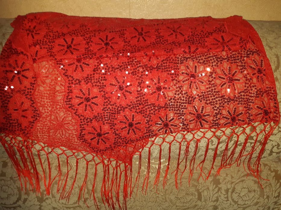 Палантины и платки винтаж