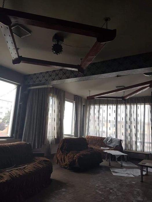 Spații de închiriat în centrul orașului, Piața Veche – Etaj și parter