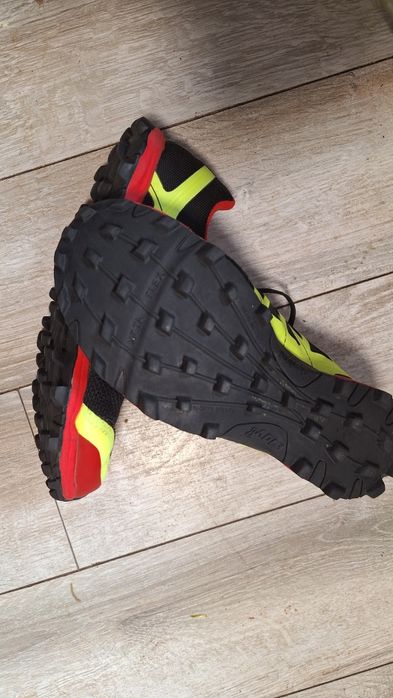 Кроссовки INOV-fit8