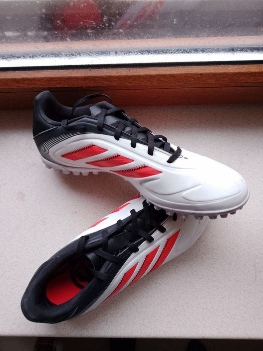 Футболни обувки Adidas