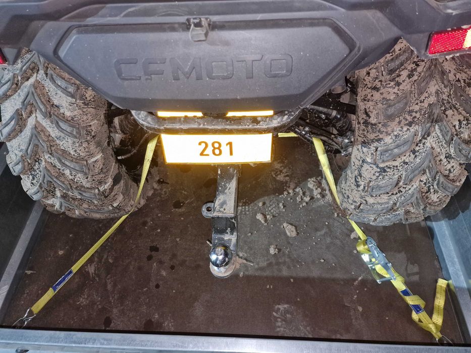 De inchiriat platforma auto 3,5t, 5m/2.1m remorca 750 kg basculabila