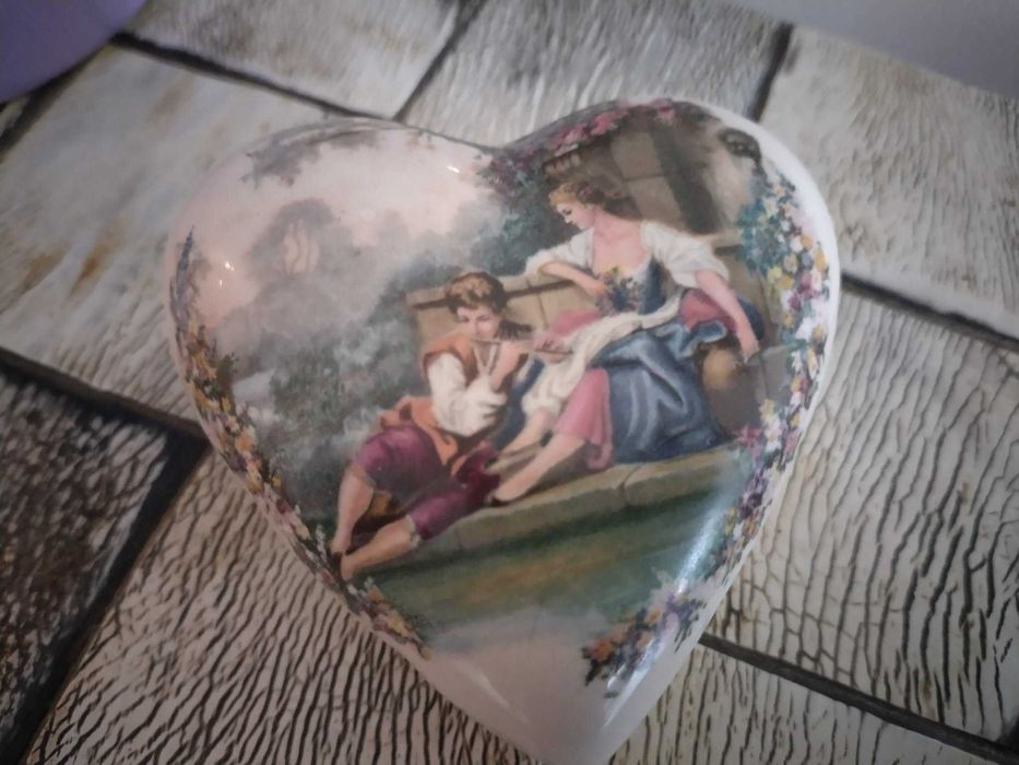 Старинно керамично сърце от Италия