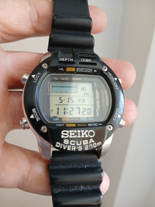 Seiko M796-5A10 Scuba Diver's 200m cu afișaj digital