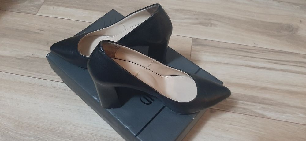 Дамски обувки Gianni естествена кожа, номер 36, височина на тока 8 см.