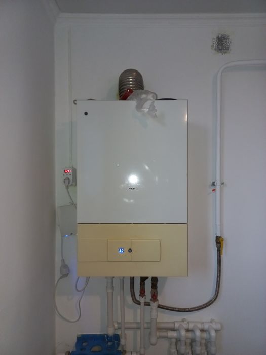 Продам котел на 400кв.м.