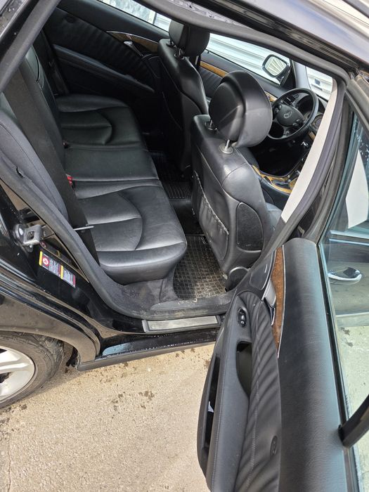 Кожен салон за Mercedes W211 Evo изпълнение 2009 година