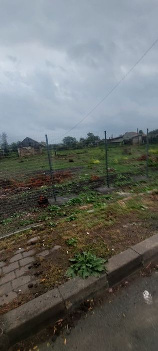 Vand teren intravilan Tuzla