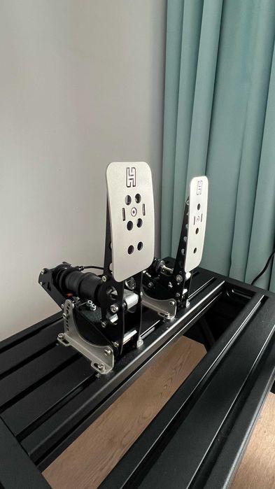Racing Simulator si Gaming PC