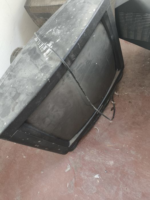 Продам старые телевизоры