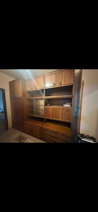 Продава се холна секция