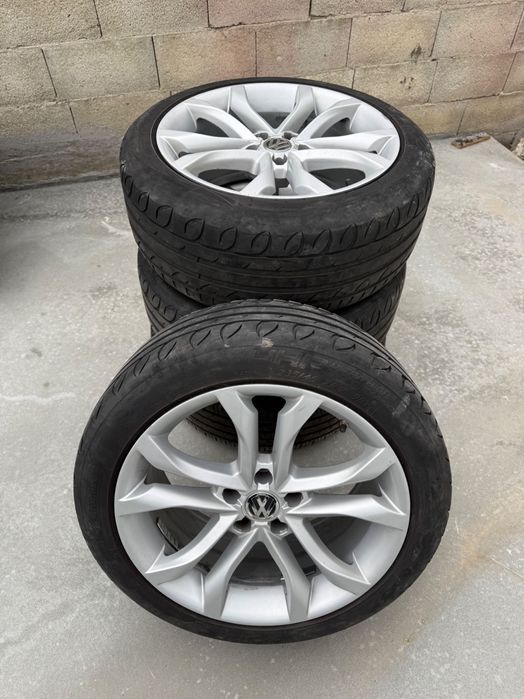 Джанти 18” с летни гуми 235/45