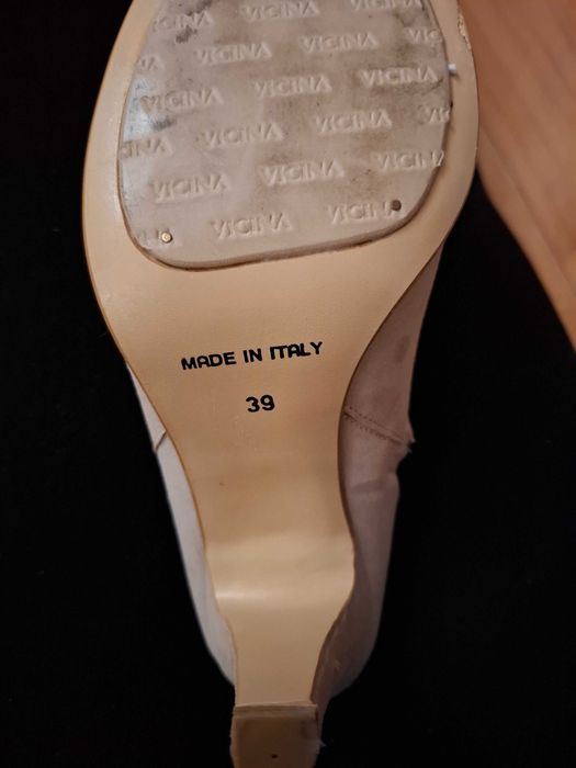 Ghete Vicina cu franjuri