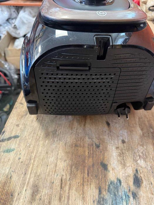 Прахосмукачка Samsung Pet Care Edition SC07M21N9VD втора употреба
