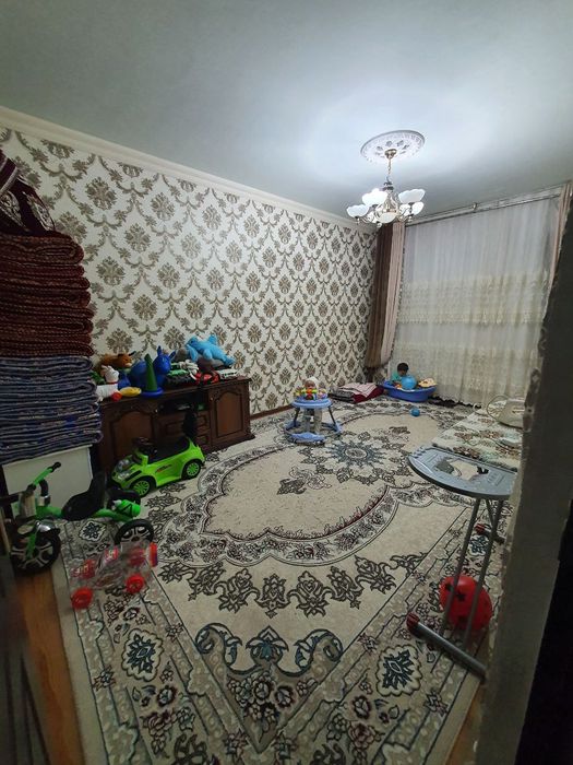 Продажа 3 хона 4 етаж 4 етажл 
Кора камиш 1/4
70 кв
Балкон 2*6