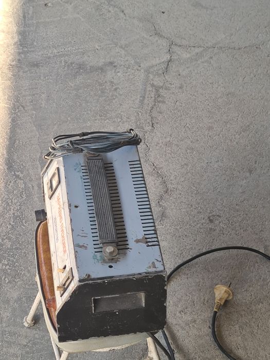 Зарядно- пусковой на12 в