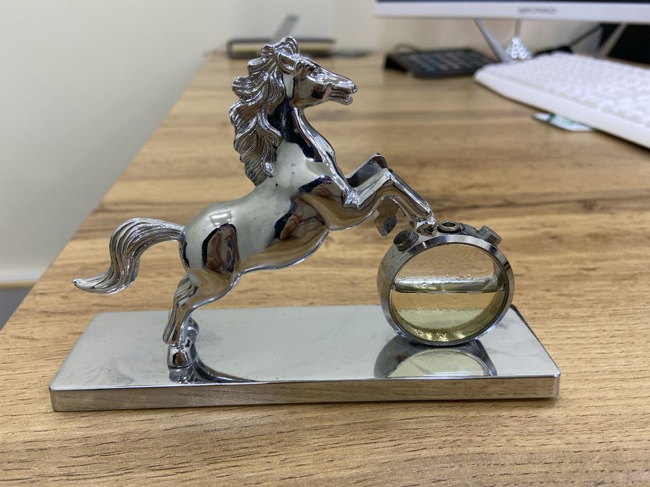 Mashina va ofis uchun osvijitel – Tulpor va Buqa