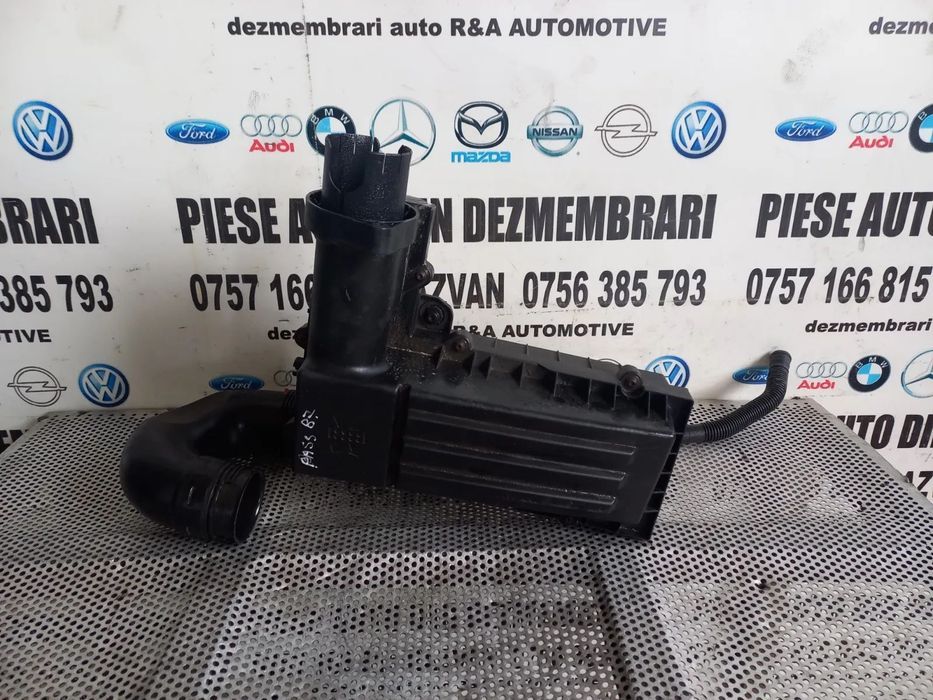 Carcasa Filtru Aer Vw Passat B7 1.6 Tdi An 2011-2012-2013-2014-2015 Motor 1.6 Tdi CAY - Dezmembrari
