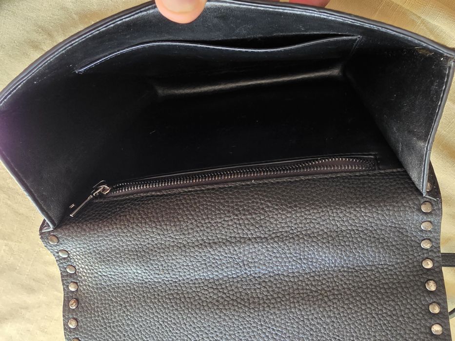 Poșetă piele cu ținte