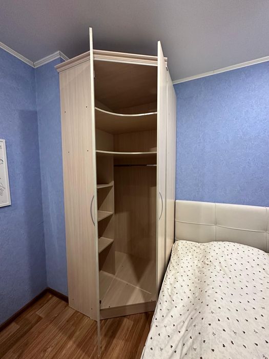 Шкаф в отличном состоянии.