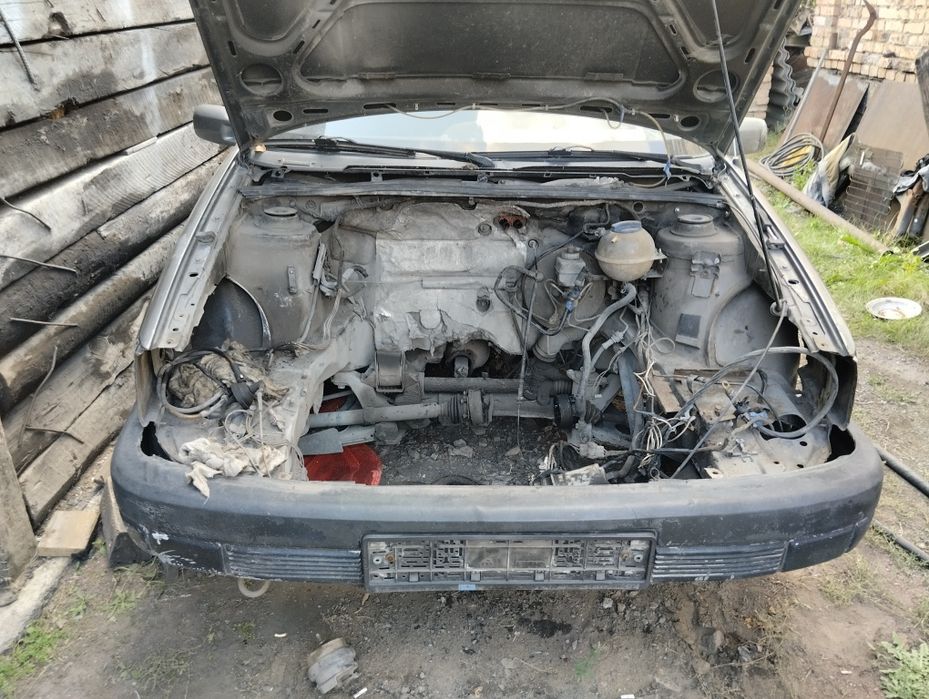 Пасат б3 продам на востановление