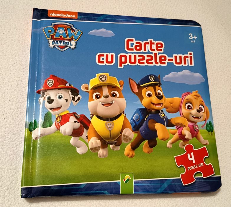 Carte cu puzzle-uri Patrula Cățelușilor