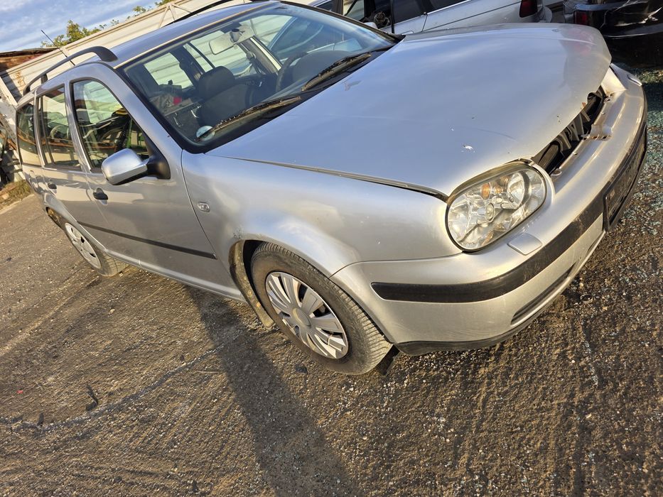 Bara fata Volkswagen Golf 4 1.4i 1.6i 1.9tdi  piese
