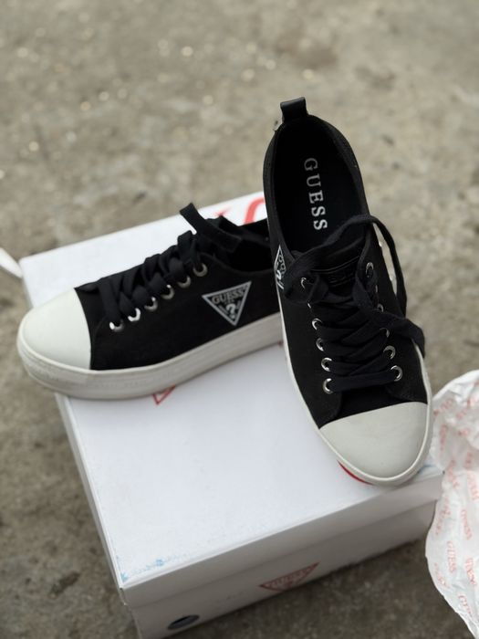 Adidasi Guess 37