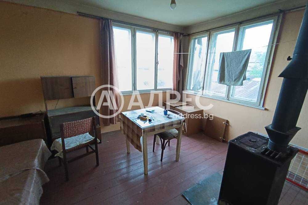 Продава се Къща в Разград, Житница - 309 кв.м за 528 €/кв.м - Снимка #5