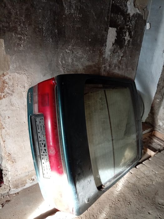 Запчасти на мазда Кронос