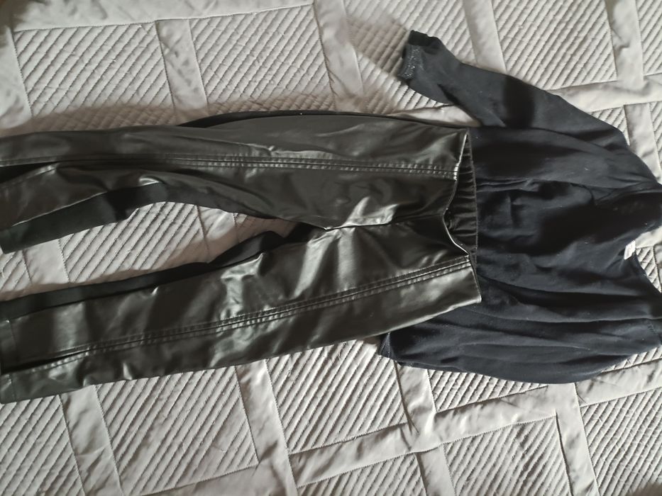 Продам пакет вещей на девочку от 3 до 4 лет