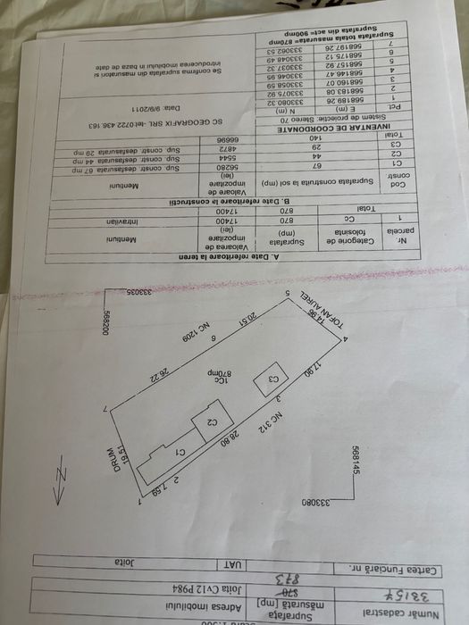 Teren intravilan cu casă demolabila