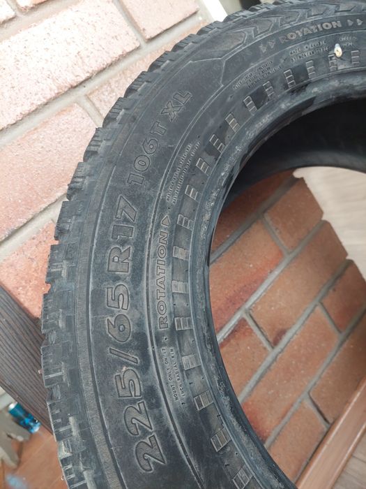 Продам шины на 17/65/225