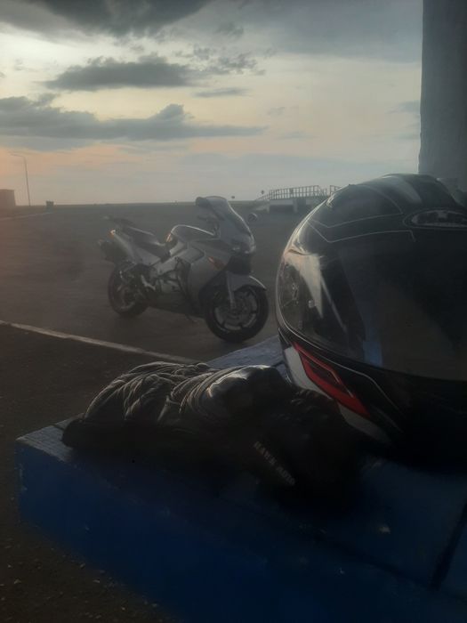 Hjc   мотошлем  L "59-60"см