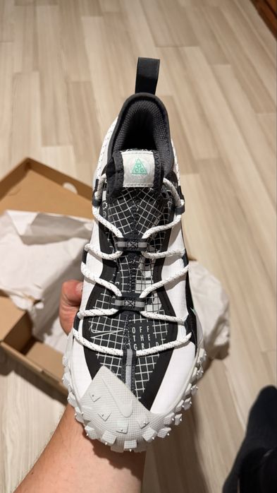 Nike mountain fly acg marimea 45 purtati foarte putin.