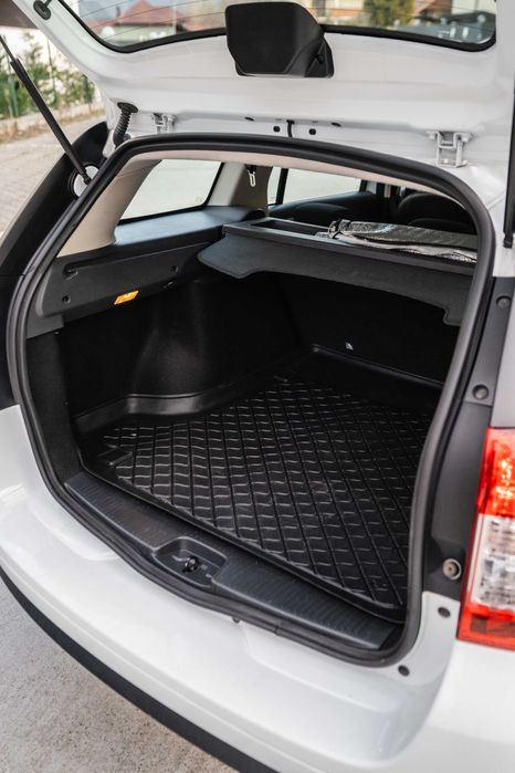 Inchirieri Auto NEO - Dacia Logan MCV