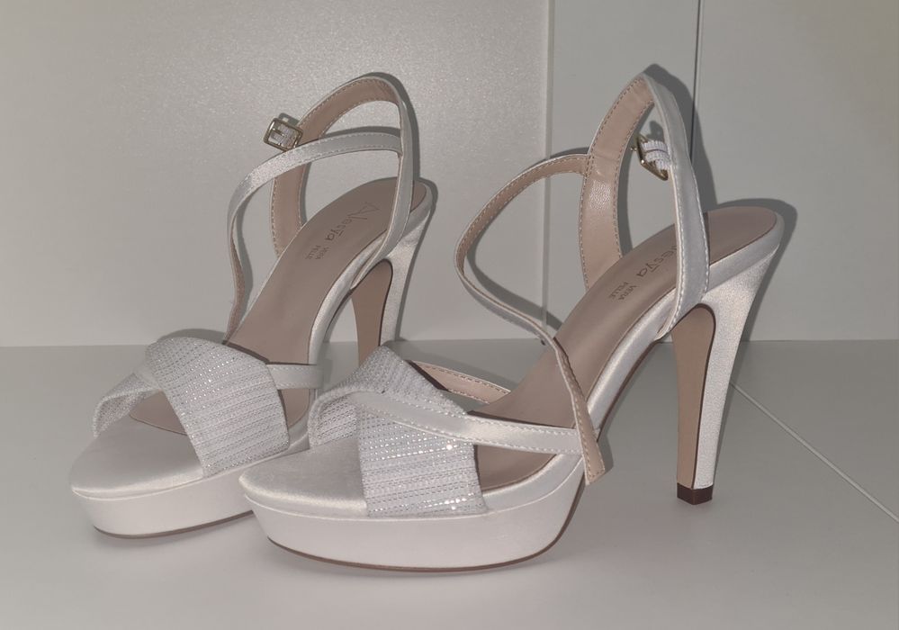 Sandale mireasa albe