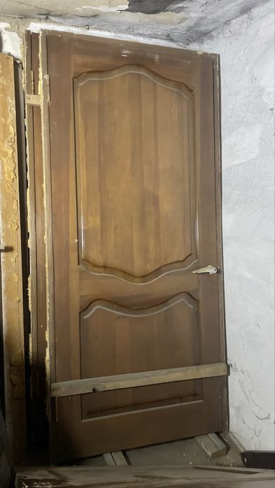 Продам двери межкомнатные