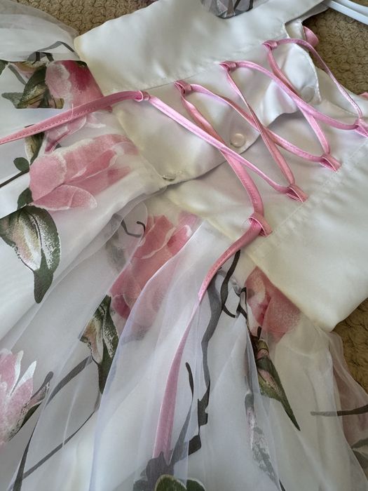 Платье на девочку 7-8 лет