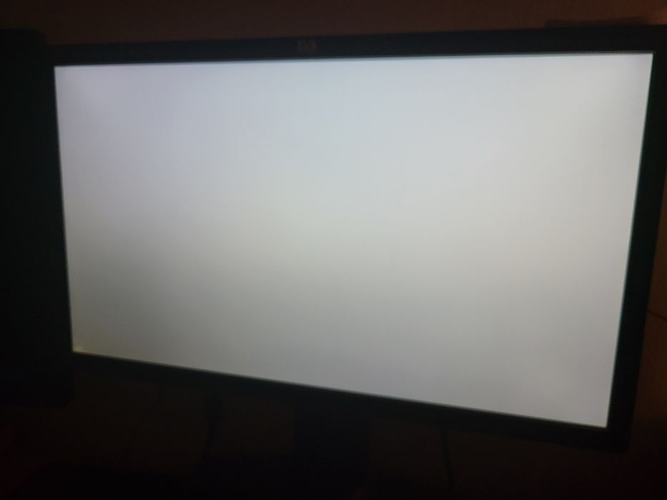 Монитор 22" HP ZR22w (IPS, Full HD)