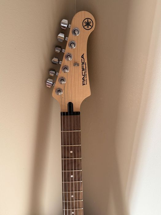 Yamaha Pacifica 112J