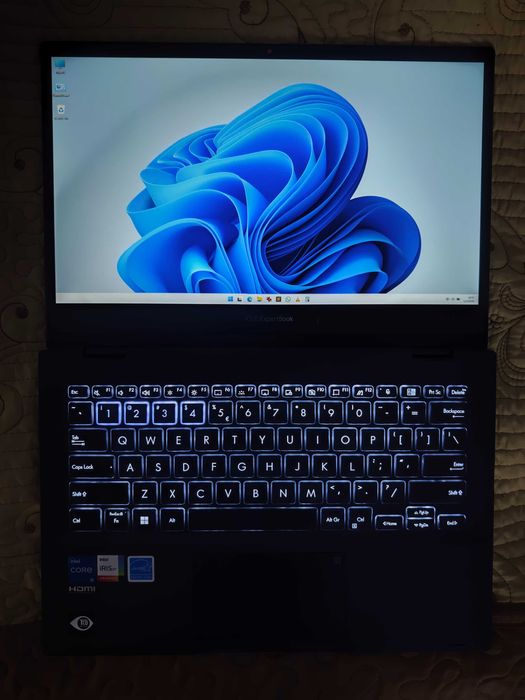 Laptop ASUS Expertbook B5 Flip nou 13.3" touchscreen