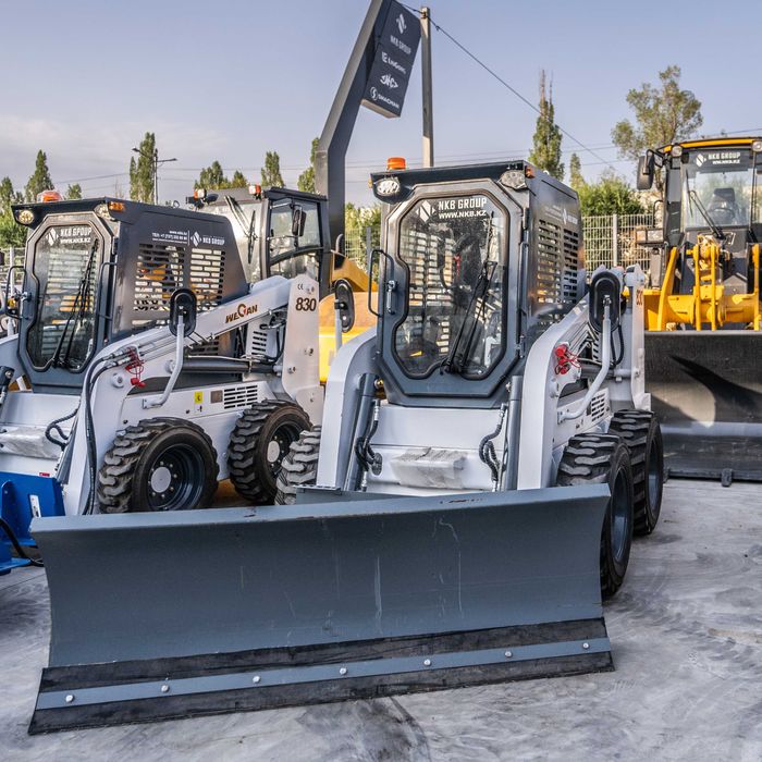 Мини фронтальный погрузчик Wecan WT 830