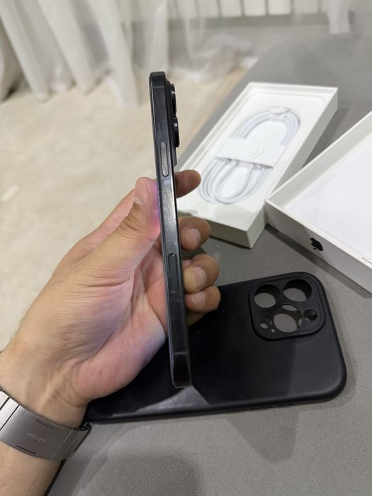 Iphone 16 pro max 256 esim